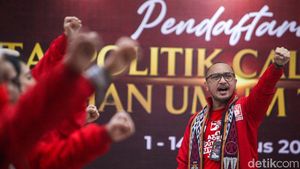Momen Giring Daftarkan PSI jadi Peserta Pemilu 2024 ke KPU