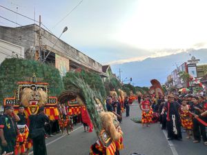 Pawai 312 Reog Obyok di Jalanan Ponorogo Pecahkan Rekor MURI