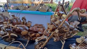 Saat Batok Kelapa Disulap Jadi Kreasi Seni Bernilai Jual Tinggi