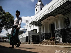 Menyorot Sisi Terang Pendidikan Pesantren