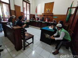 Kesaksian Polisi di Sidang Pembunuhan Juragan Air Isi Ulang Surabaya