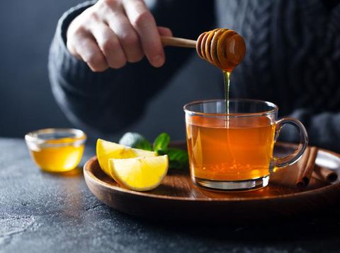 Racikan minuman madu bercampu bahan lain yang mampu menurunkan berat badan.