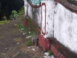 Sampah Berserakan di Museum Villa Yuliana Soppeng Disorot