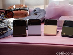 Harga dan Spesifikasi Samsung Galaxy Z Flip 4