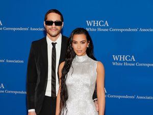 Baru Putus Sebulan, Kim Kardashian Ngaku Siap Pacaran Lagi Baru Putus Sebulan, Kim Kardashian Ngaku Siap Pacaran Lagi
