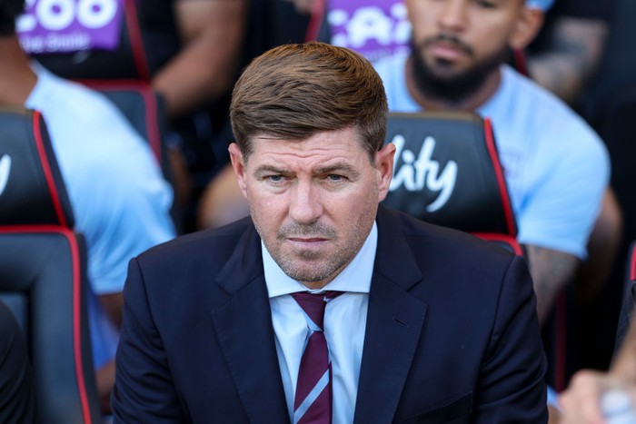 BOURNEMOUTH, ENGLAND - AUGUST 06: Head Coach Steven Gerrard of Aston Villa before the Premier League match between AFC Bournemouth and Aston Villa at Vitality Stadium on August 06, 2022 in Bournemouth, England. (Photo by Robin Jones - AFC Bournemouth/AFC Bournemouth via Getty Images)