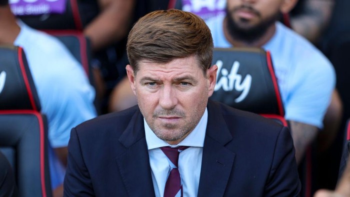 BOURNEMOUTH, ENGLAND - AUGUST 06: Head Coach Steven Gerrard of Aston Villa before the Premier League match between AFC Bournemouth and Aston Villa at Vitality Stadium on August 06, 2022 in Bournemouth, England. (Photo by Robin Jones - AFC Bournemouth/AFC Bournemouth via Getty Images)