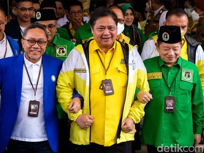 Trio Ketum KIB Kompak Daftarkan Partainya ke KPU, Begini Suasananya