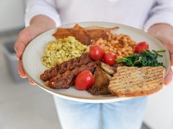 Waspadai Konsumsinya, 5 Menu Sarapan Ini Bahayakan Kesehatan Jantung