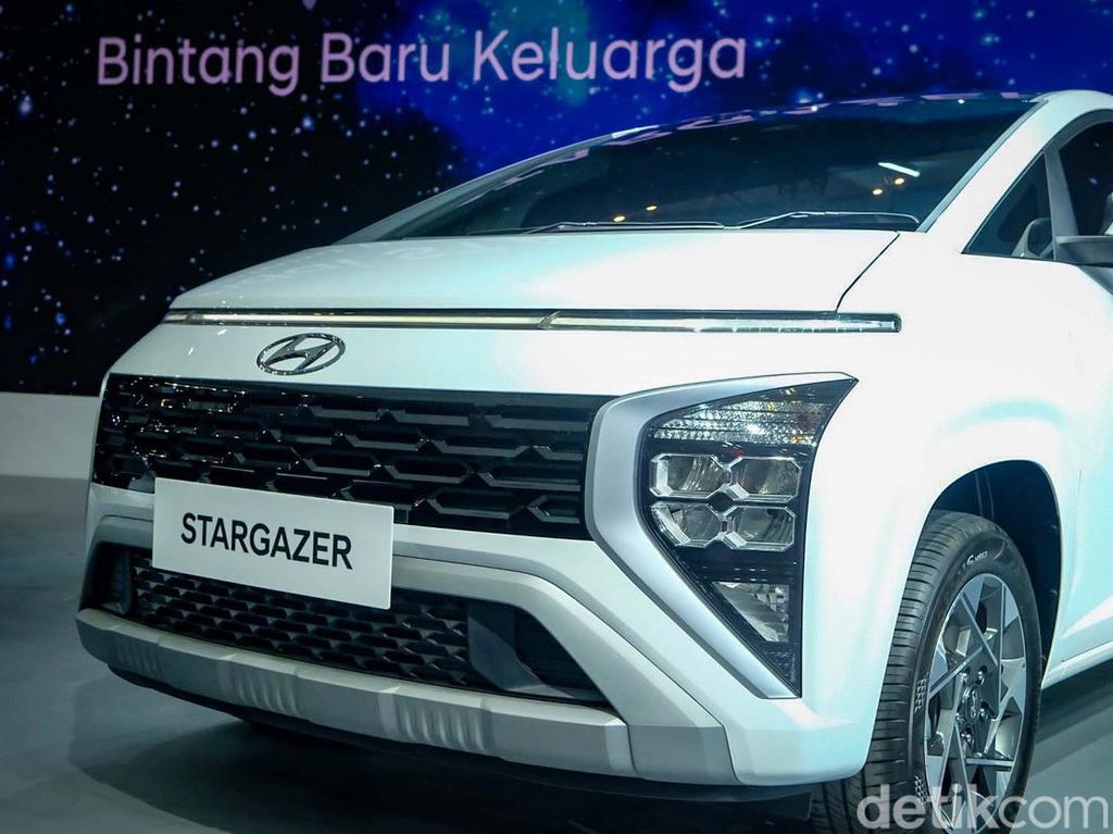 Tampil Futuristis! MPV Terbaru Hyundai Stargazer Mejeng di GIIAS 2022