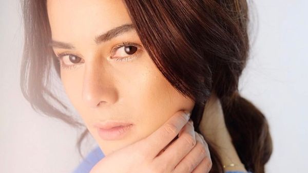 8 Transformasi Astrid Tiar yang Bantah Oplas Tapi Lakukan Ini Pada Hidungnya