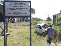 Korban Tewas Avanza Tertabrak KA Bos Rotan di Pasuruan