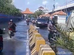 Banjir Rob Kembali Landa Pesisir Surabaya, Begini Penjelasan BMKG