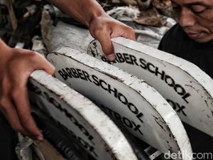Mengunjungi Sekolah Pangkas Rambut di Garut, Pertama di Indonesia? Mengunjungi Sekolah Pangkas Rambut di Garut, Pertama di Indonesia?
