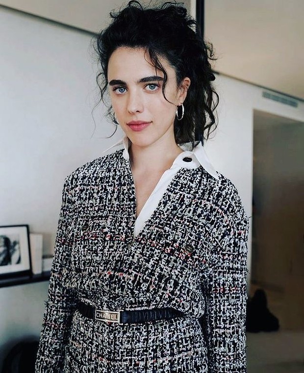 Beda gaya busana manta-mantan Pete Davidson/Foto:Instagram/margaret/qualley_ Beda gaya busana manta-mantan Pete Davidson