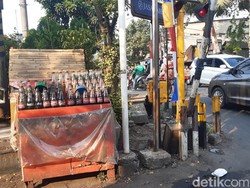 Pertamini Masih Eksis, Berapa Sih Cuan Jual Bensin Eceran?