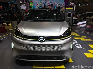 Daihatsu Pamer Mobil Listrik Ayla di GIIAS 2022