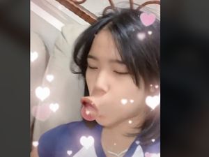 Fuji Pakai Filter Bibir Monyong di TikTok, Tembus 12 Juta Views Fuji Pakai Filter Bibir Monyong di TikTok, Tembus 12 Juta Views