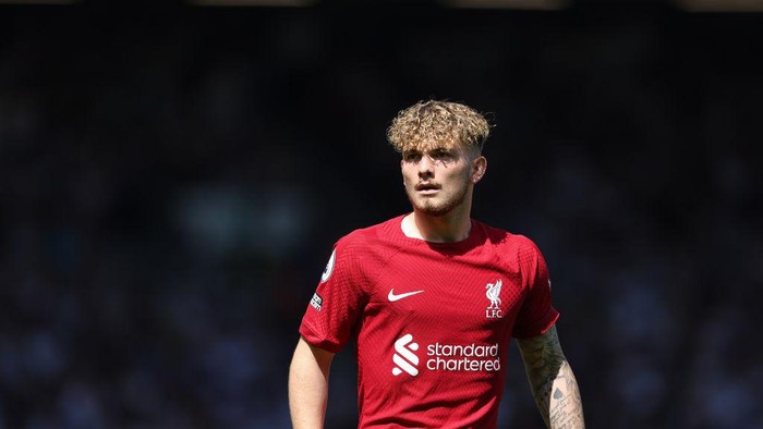 LONDON, ENGLAND - AUGUST 06: Harvey Elliott of Liverpool during the Premier League match between Fulham FC and Liverpool FC at Craven Cottage on August 6, 2022 in London, United Kingdom. (Photo by Matthew Ashton - AMA/Getty Images)