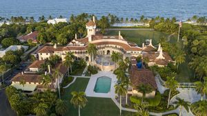 Ini Lho Rumah Mewah Donald Trump yang Digerebek FBI