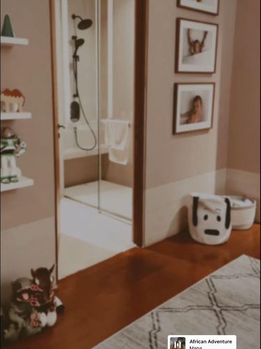 Kamar Baby Izz