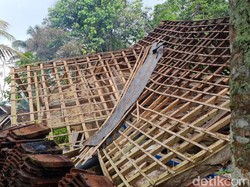 Longsor di Tasikmalaya, Dua Orang Luka-luka