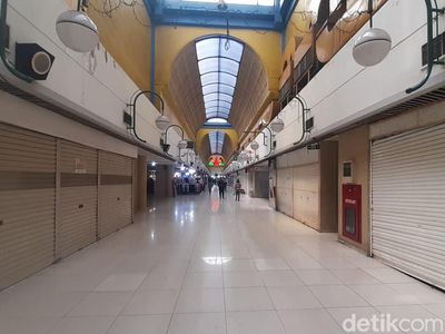 Mal Blok M, Hidup Segan Mati Tak Mau