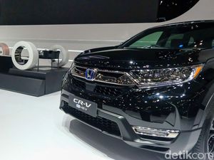 Dua Tahun Lagi Honda CR-V Pakai Tenaga Hidrogen Dua Tahun Lagi Honda CR-V Pakai Tenaga Hidrogen