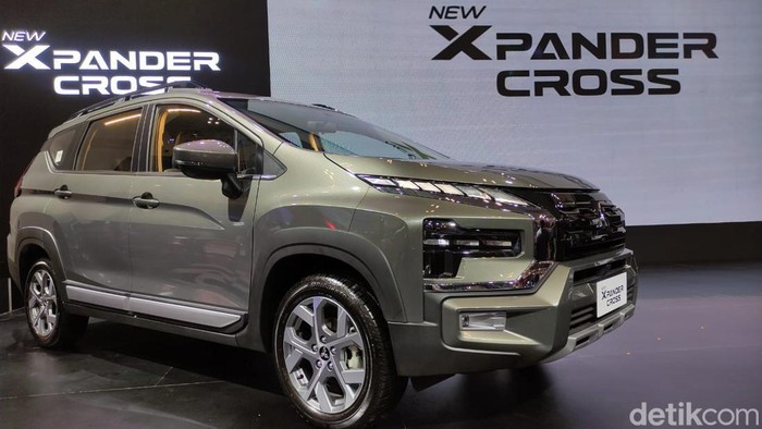 Mitsubishi New Xpander Cross Mitsubishi New Xpander Cross meluncur di GIIAS 2022