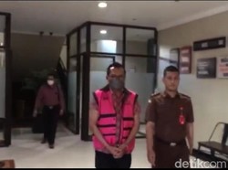 Oknum Satpol PP yang Jual Barang Sitaan Diperiksa 5 Jam di Kejari Surabaya