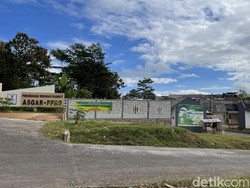 Tukang Cukur Asgar Sukses Ngelobi Menteri PUPR, Bikin Perumahan