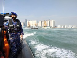 Waspada! Banjir Rob Ancam Pesisir Surabaya, Pasukan Polair Siaga