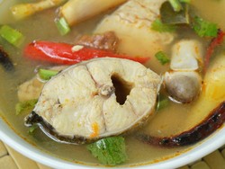 3 Resep Ikan Tenggiri Berbumbu Rempah yang Cocok Untuk Makan Siang