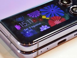 Cara Menggunakan Cover Screen di Samsung Galaxy Z Flip 4