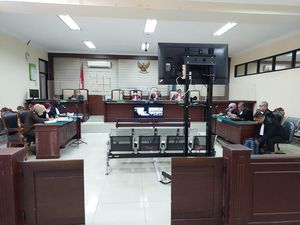 Eks Kadinsos Kediri Dituntut 8 Tahun Penjara di Kasus Korupsi BPNT Rp 1,5 M Eks Kadinsos Kediri Dituntut 8 Tahun Penjara di Kasus Korupsi BPNT Rp 1,5 M