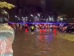 Camat: Banjir di Sekitar Stasiun Tanjung Barat Mulai Surut