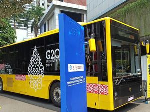 UI Pamerkan Bus Listrik Merah Putih Saat Hakteknas, Yuk Cek Spesifikasinya UI Pamerkan Bus Listrik Merah Putih Saat Hakteknas, Yuk Cek Spesifikasinya
