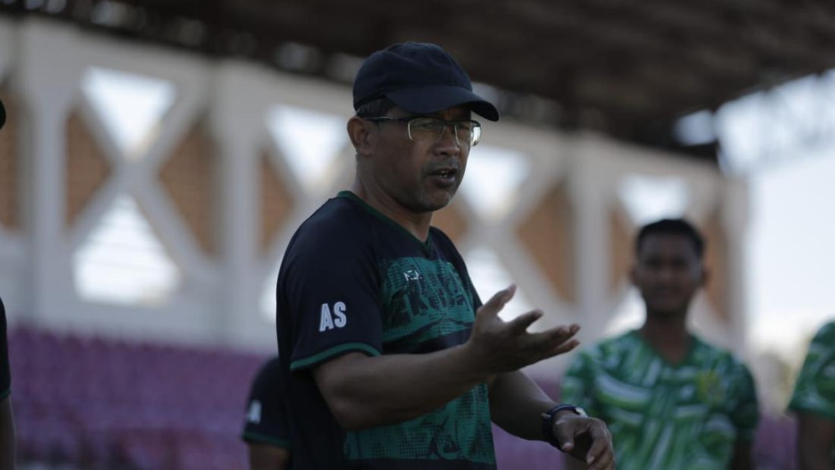 Aji Santoso mengungkap misi Persebaya Surabaya saat melawan Persib Bandung. (Foto: Dok. Persebaya)