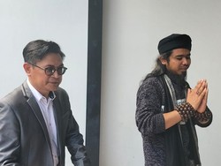 Gus Samsudin Datangi Polda Jatim, Pengacara: Diperiksa Sebagai Pelapor