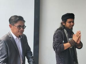 Gus Samsudin Diperiksa soal Polisikan Pesulap Merah Gus Samsudin Diperiksa soal Polisikan Pesulap Merah
