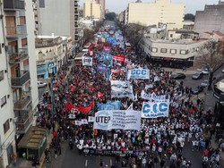 Kacau! Inflasi Argentina Diprediksi Tembus 95% Tahun Ini