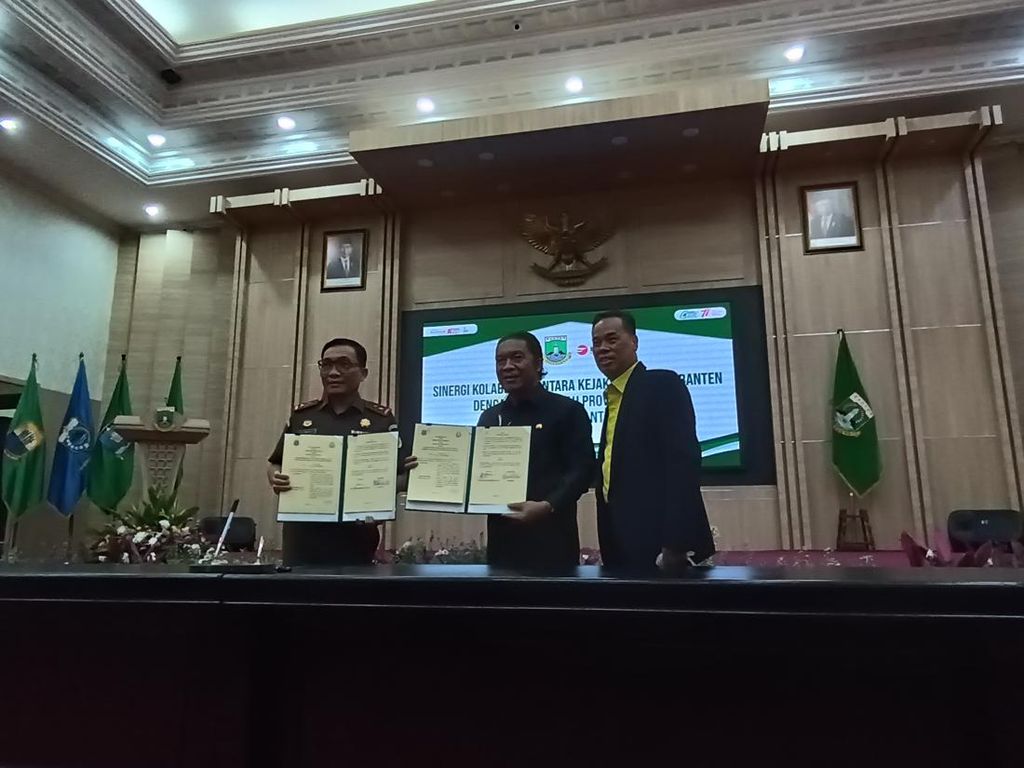 Kejati-Pemprov Teken MoU Penggunaan RSUD Banten untuk Rehabilitasi Narkoba Kejati-Pemprov Teken MoU Penggunaan RSUD Banten untuk Rehabilitasi Narkoba