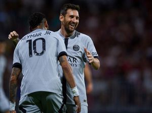 Ketika Messi Senyum, Seluruh Pemain Tersenyum Ketika Messi Senyum, Seluruh Pemain Tersenyum