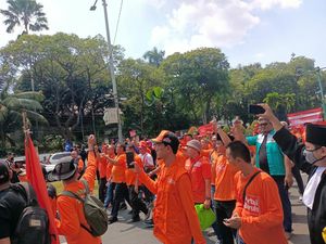 Dipimpin said Iqbal, Partai Buruh Tiba di KPU untuk Daftar Pemilu 2024 Dipimpin said Iqbal, Partai Buruh Tiba di KPU untuk Daftar Pemilu 2024