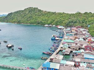 Indahnya Alam Anambas, Turis Asing Pun Sampai Terpesona