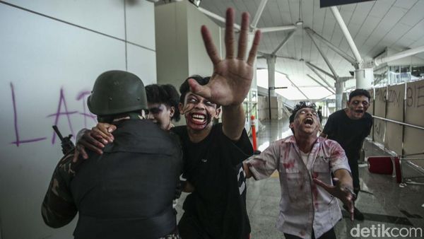 Saat Gerbong LRT Jakarta Dikuasai Para Zombie, Mencekam dan Panik