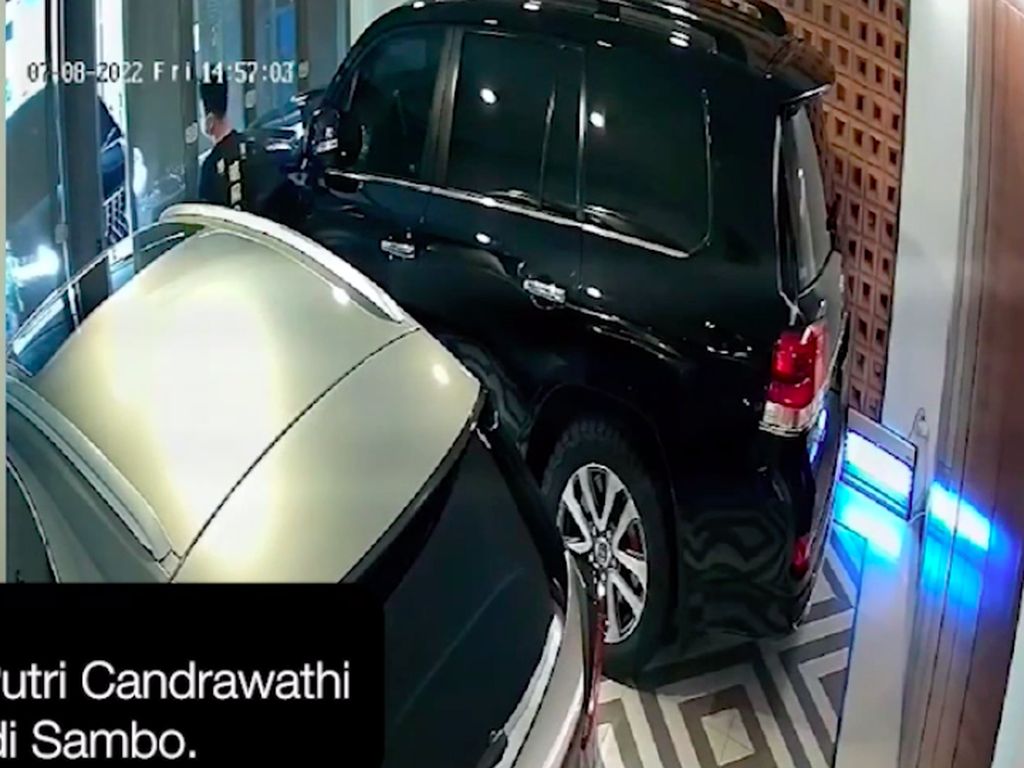 Spesifikasi MPV Mewah B 1 MAH yang Ditumpangi Putri Candrawathi Spesifikasi MPV Mewah B 1 MAH yang Ditumpangi Putri Candrawathi
