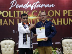 Muchdi PR Pimpin Partai Berkarya Daftar ke KPU, Ini Fotonya