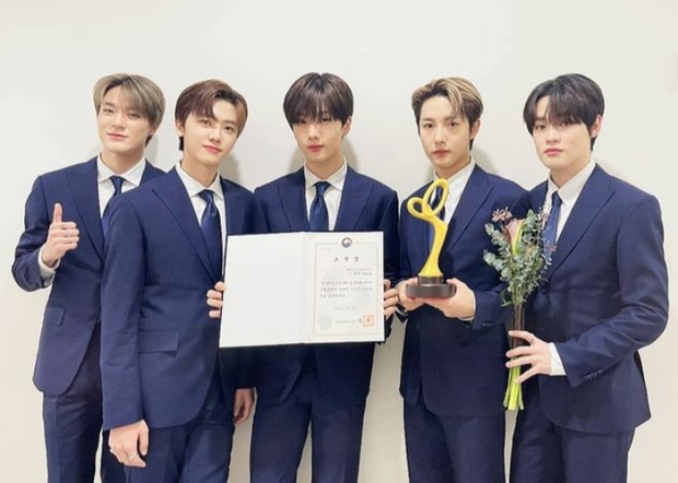 NCT Dream menerima penghargaan dari pemerintah Korea/Foto: instagram.com/nct_dream NCT Dream terpilih menjadi seniman yang berkontribusi menyebarkan budaya populer Korea.