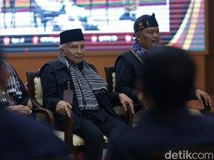 Amien Rais Curhat 3 Bulan Hubungi Prabowo Tapi Tak Pernah Diangkat Amien Rais Curhat 3 Bulan Hubungi Prabowo Tapi Tak Pernah Diangkat